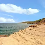 Welcoming House In Punta Tramontana - 60 M² With Sea View Semesterbostad