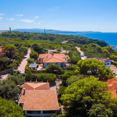 Welcoming House In Punta Tramontana - 60 M² With Sea View
