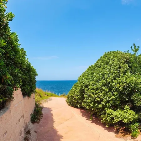 Welcoming House In Punta Tramontana - 60 M² With Sea View
