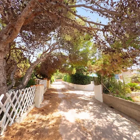 בית נופש Welcoming House In Punta Tramontana - 60 M² With Sea View