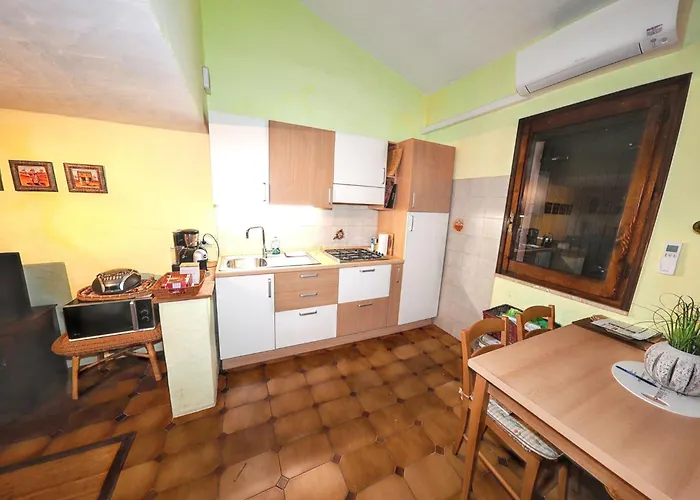 Welcoming House In Punta Tramontana - 60 M² With Sea View *